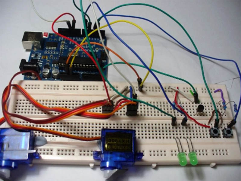 Arduino with breadboard and electronic components